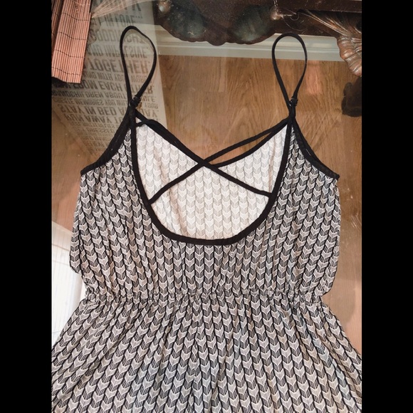 H&M Romper - Picture 4 of 6